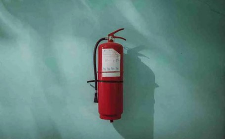 水基滅火器：了解這一神奇的滅火神器！